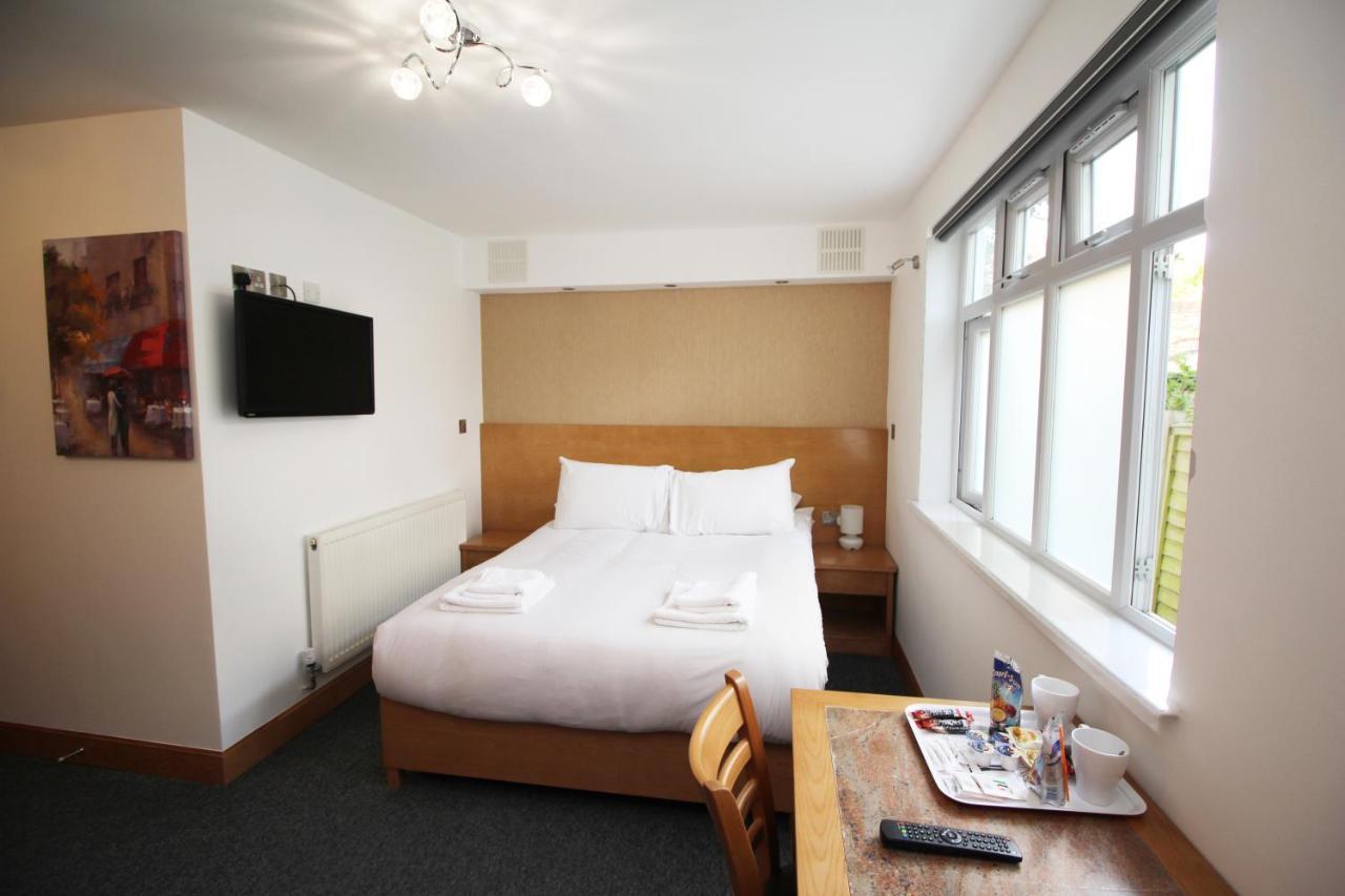 Flexistay Aparthotel Sutton Екстер'єр фото