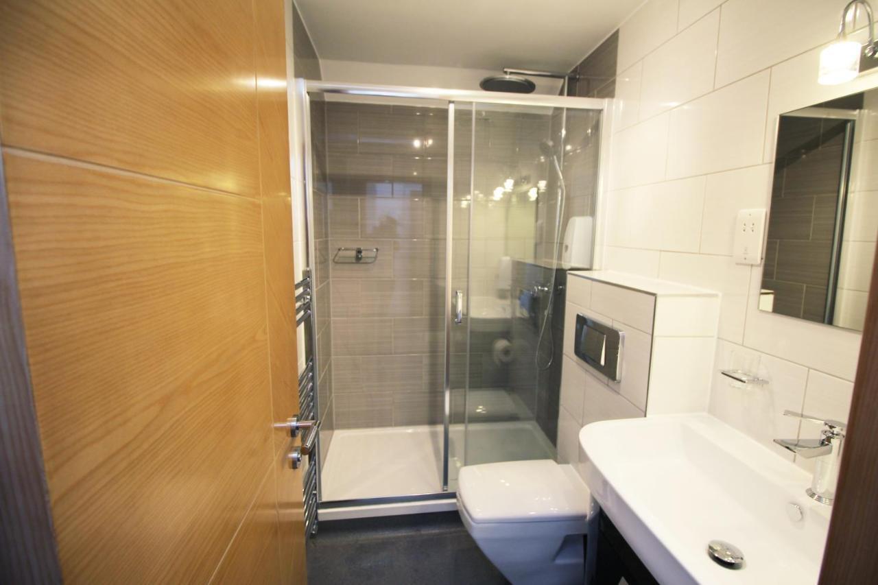 Flexistay Aparthotel Sutton Екстер'єр фото