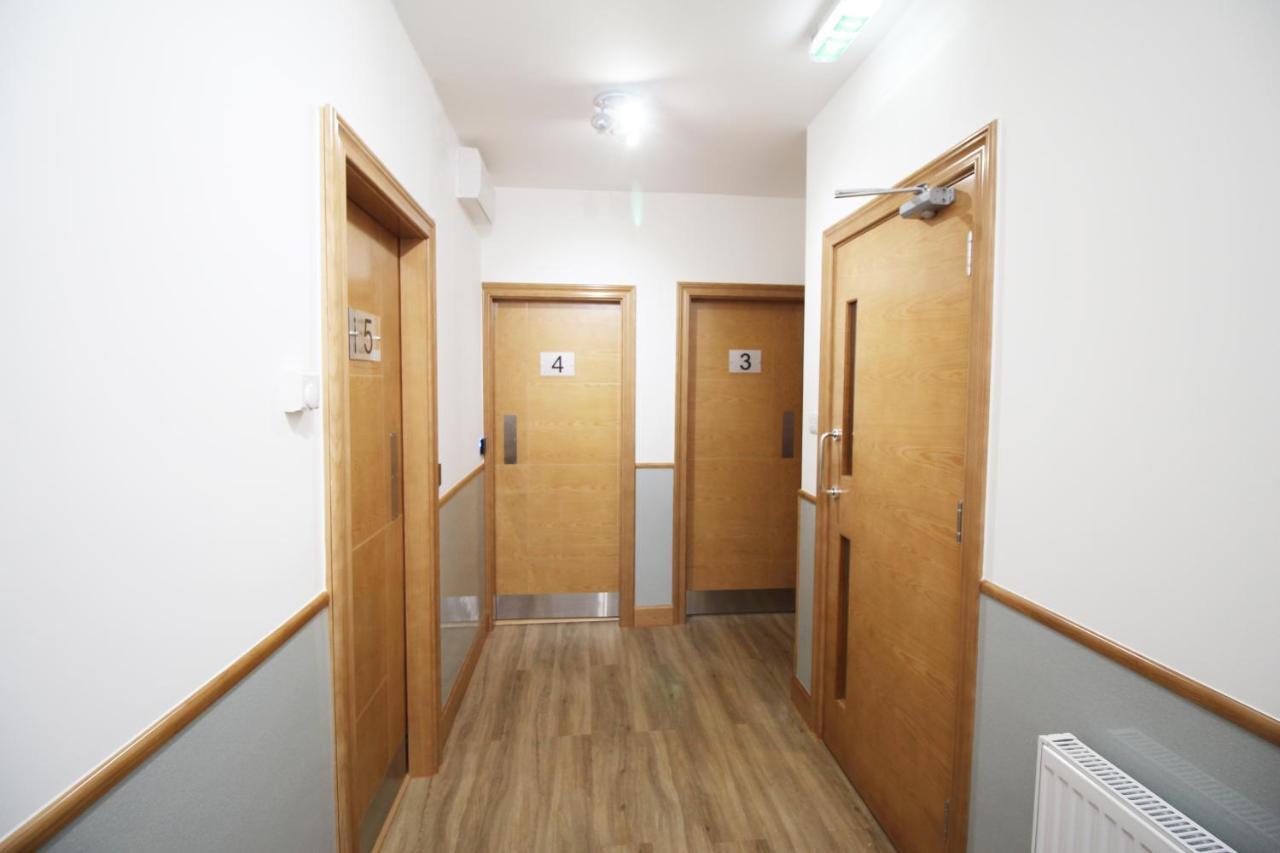 Flexistay Aparthotel Sutton Екстер'єр фото