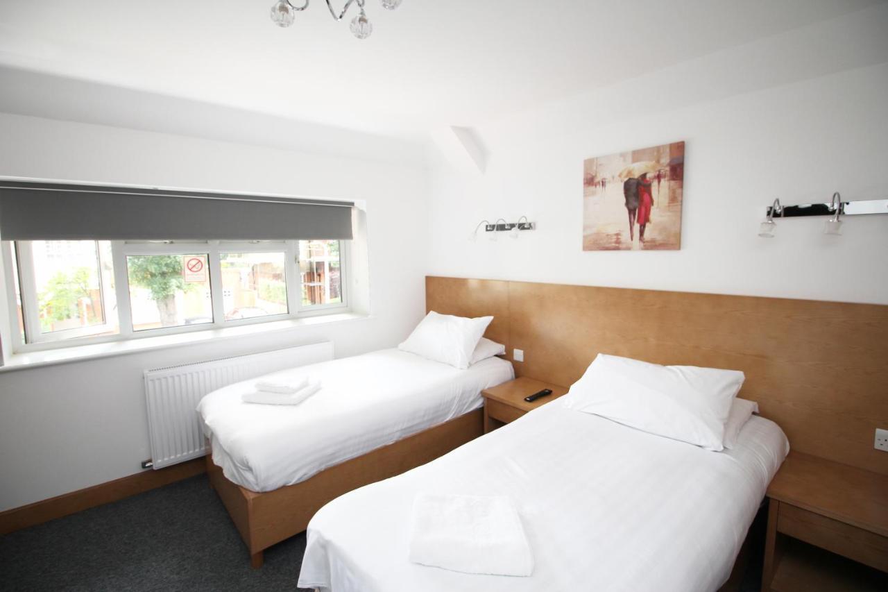 Flexistay Aparthotel Sutton Екстер'єр фото