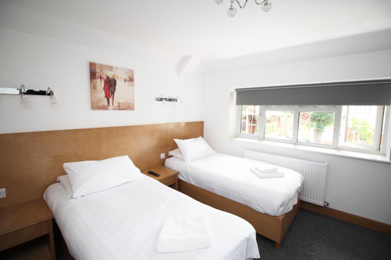 Flexistay Aparthotel Sutton Екстер'єр фото