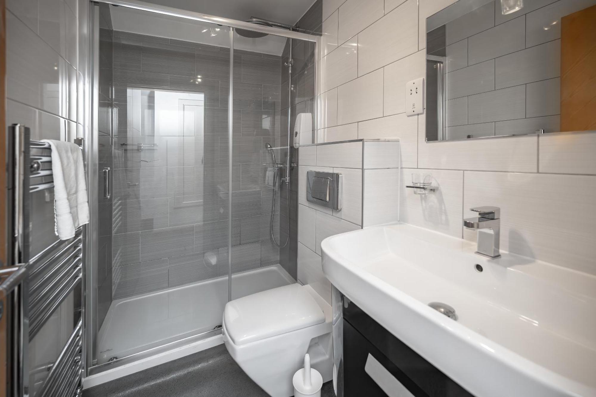 Flexistay Aparthotel Sutton Екстер'єр фото