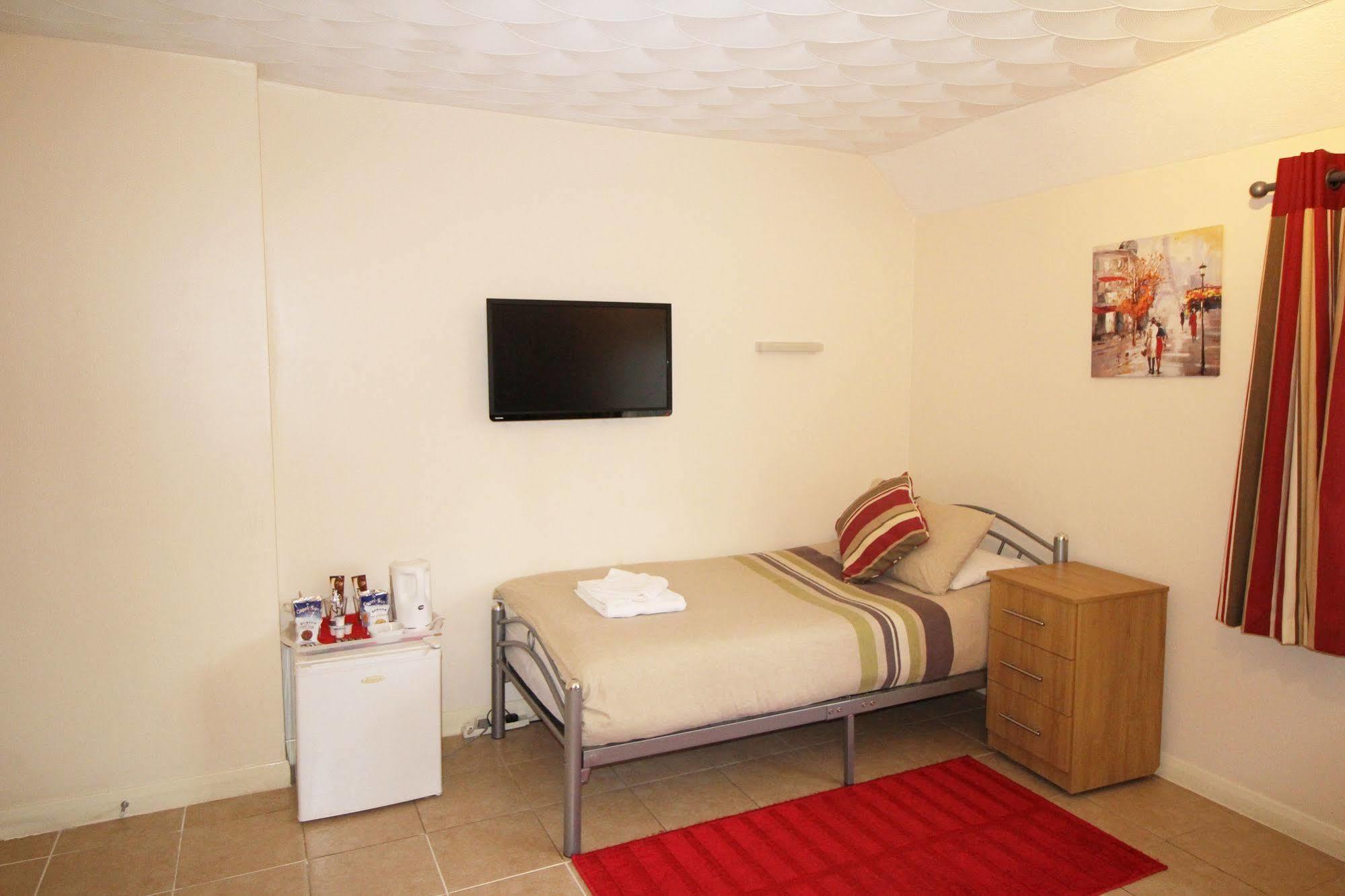 Flexistay Aparthotel Sutton Екстер'єр фото